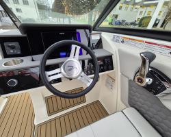 Sea Ray SDX 270 Europe Vorschaubild 6