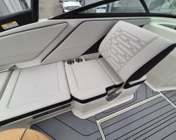 Sea Ray SPX 210 Europe Vorschaubild 8