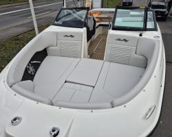 Sea Ray SPX 230 Europe Vorschaubild 2