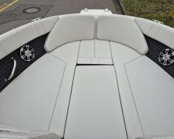 Sea Ray SPX 230 Europe Vorschaubild 3