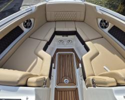 Sea Ray SLX 250 Europe Vorschaubild 2