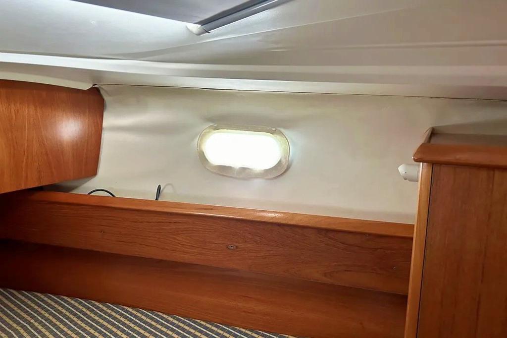 Sun Odyssey 35 - Image 6