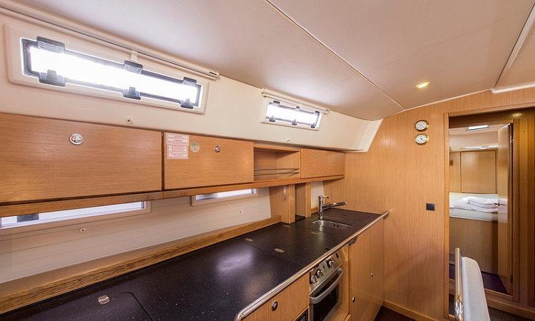 Bavaria Cruiser 45 - Image 6