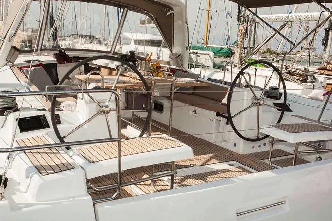 Beneteau Oceanis 41.1 - Image 5