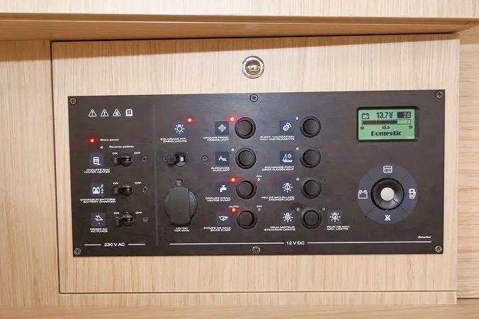 Beneteau Oceanis 41.1 - Image 20