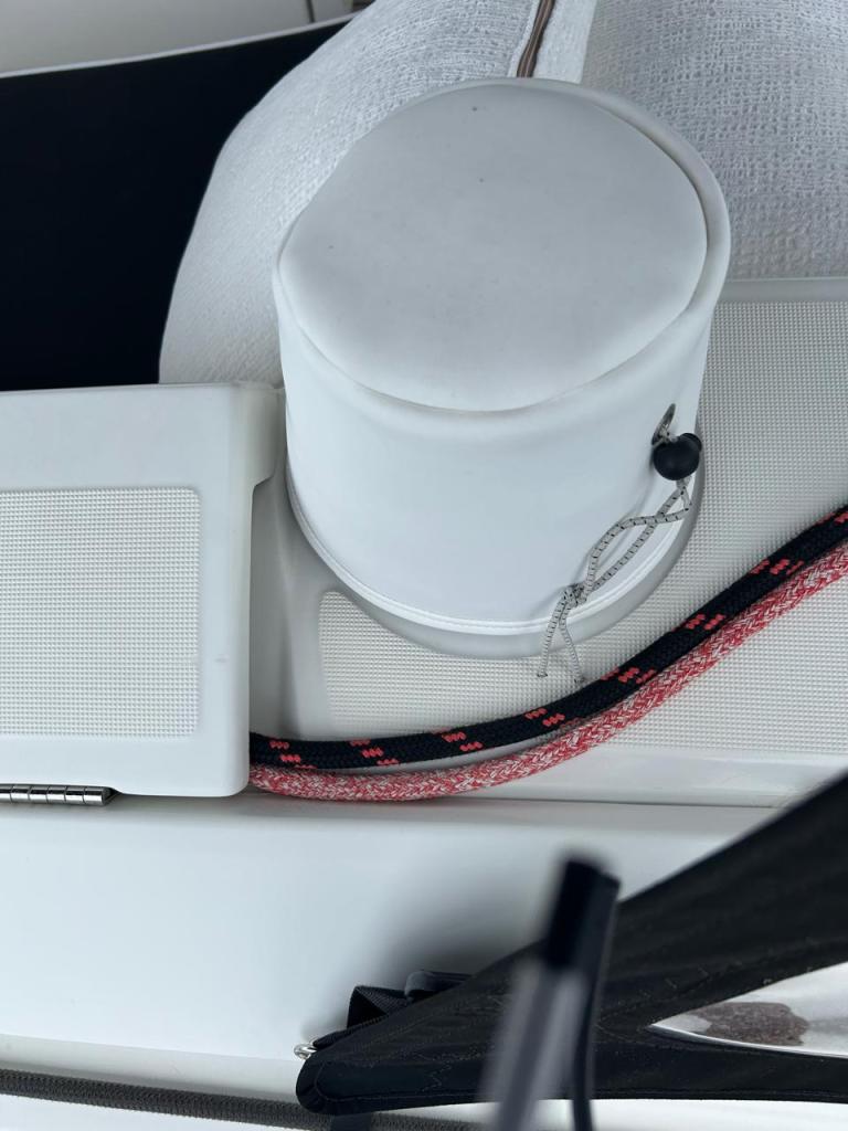 Jeanneau 51 - Image 14