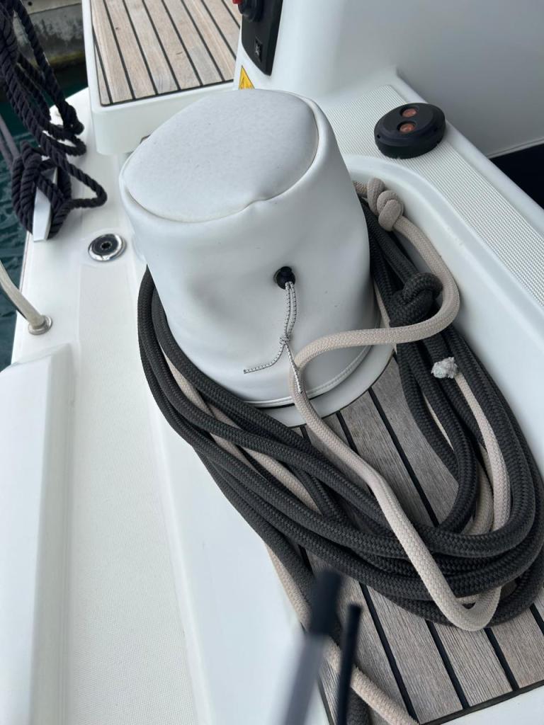 Jeanneau 51 - Image 15