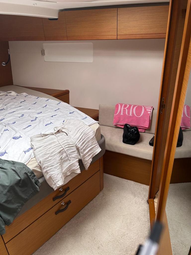 Jeanneau 51 - Image 26