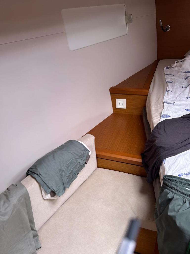 Jeanneau 51 - Image 29