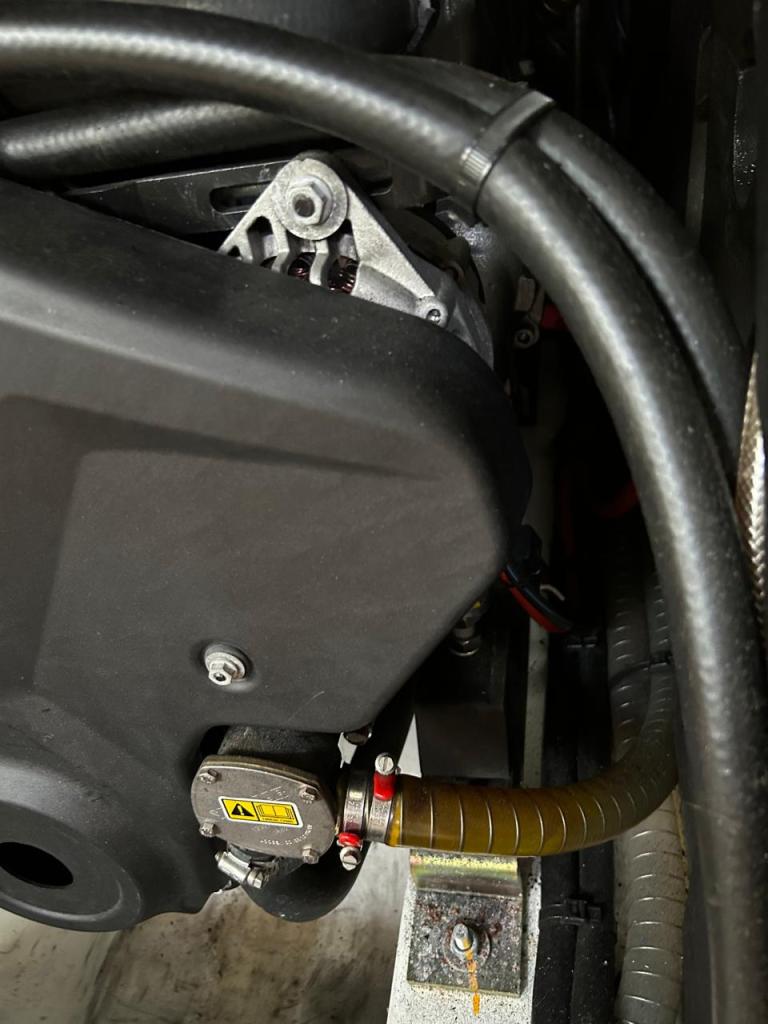 Jeanneau 51 - Image 33