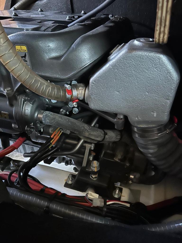 Jeanneau 51 - Image 35