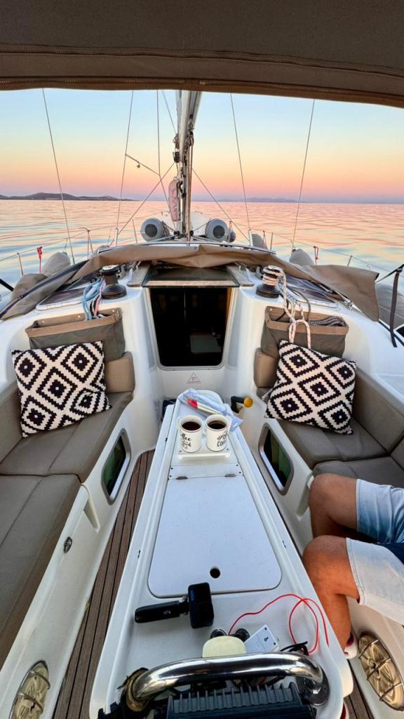 Jeanneau Sun Odyssey 39i - Image 2