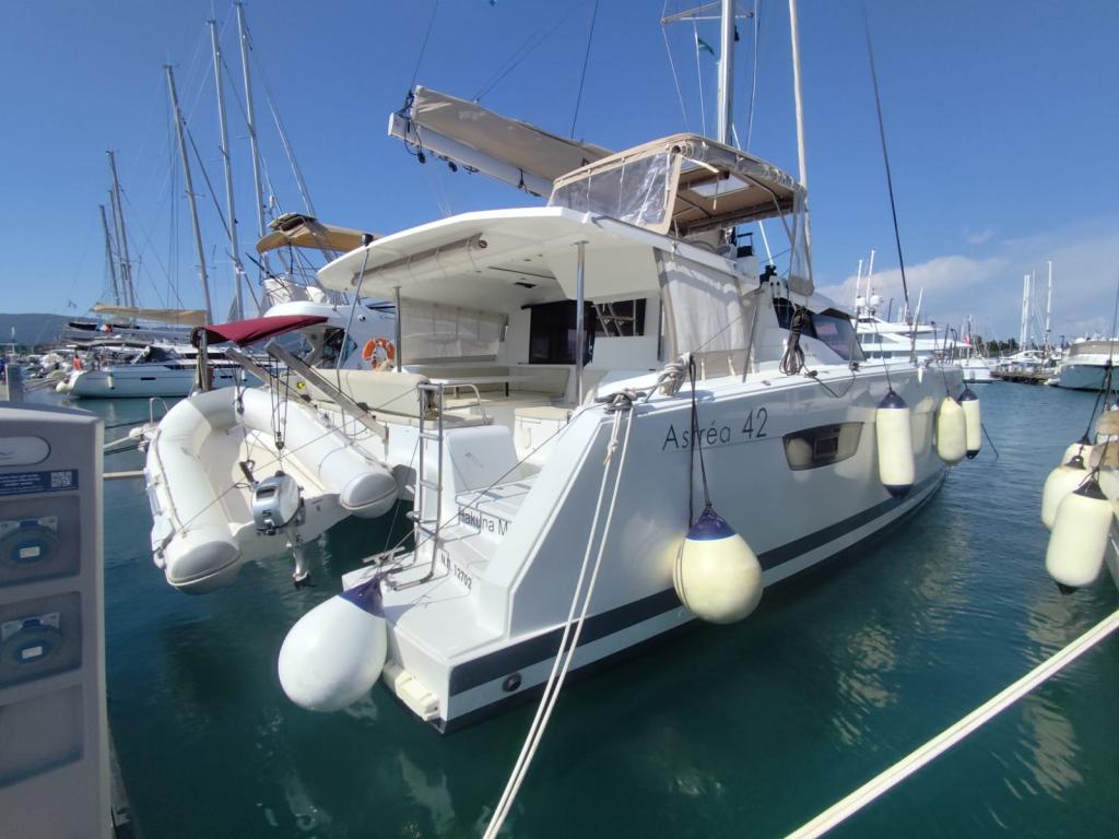 Fountaine Pajot Astrea 42 - Image 1