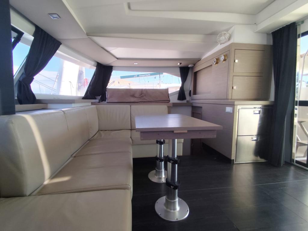 Fountaine Pajot Astrea 42 - Image 14