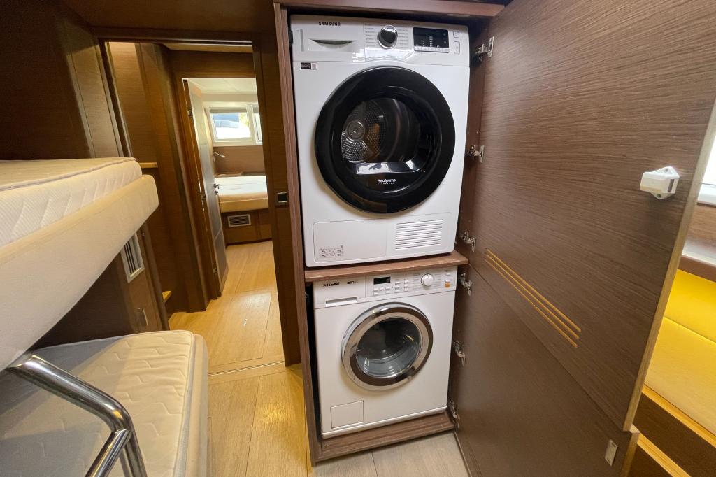 Lagoon 620 - Image 11