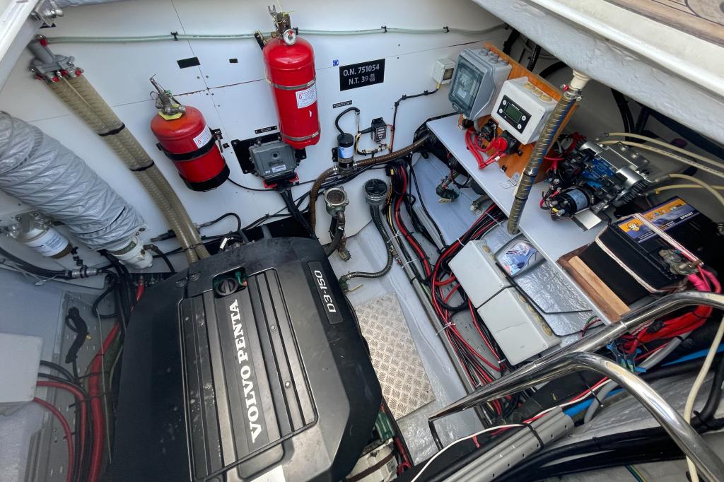 Lagoon 620 - Image 21