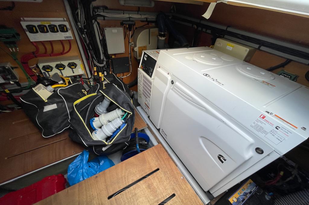 Lagoon 620 - Image 26