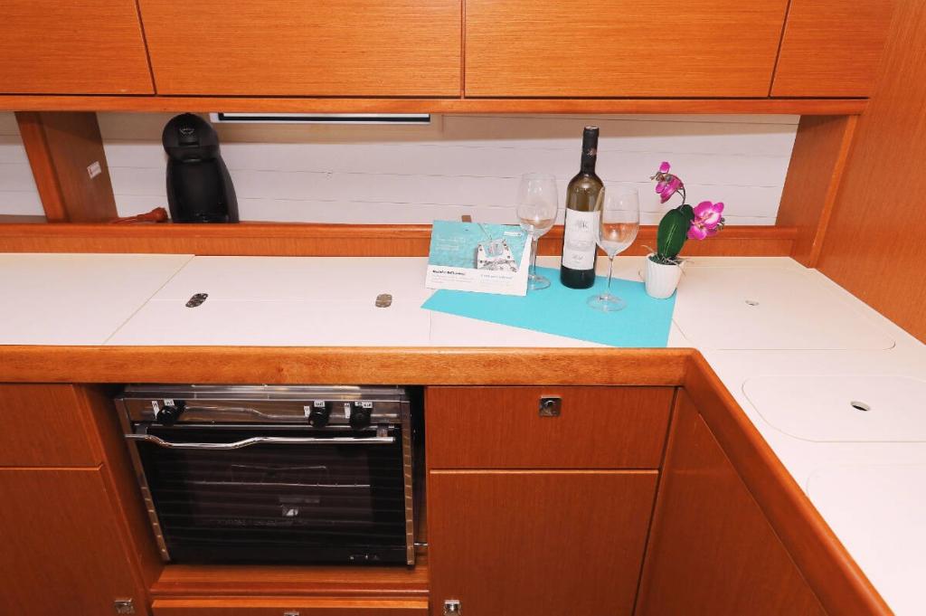 Bavaria Cruiser 51 - Image 20