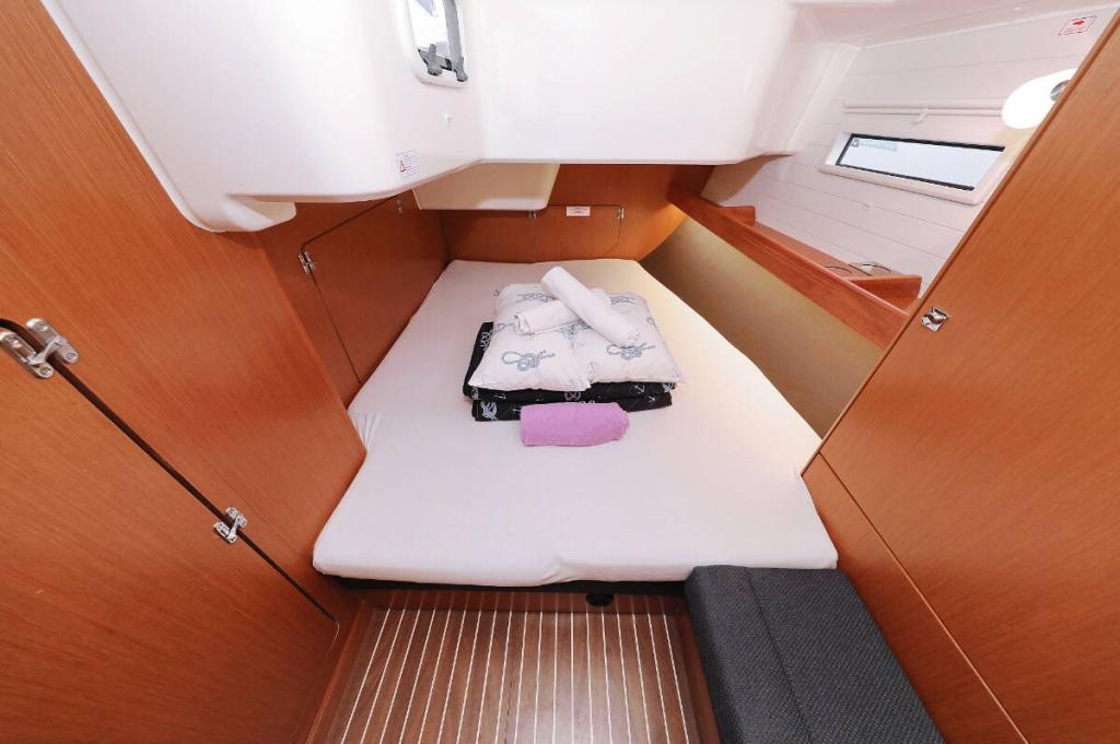 Bavaria Cruiser 51 - Image 26