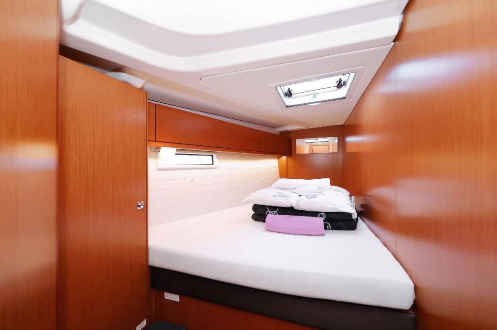 Bavaria Cruiser 51 - Image 28