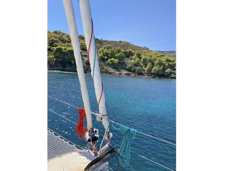 Lagoon 420 - Image 12