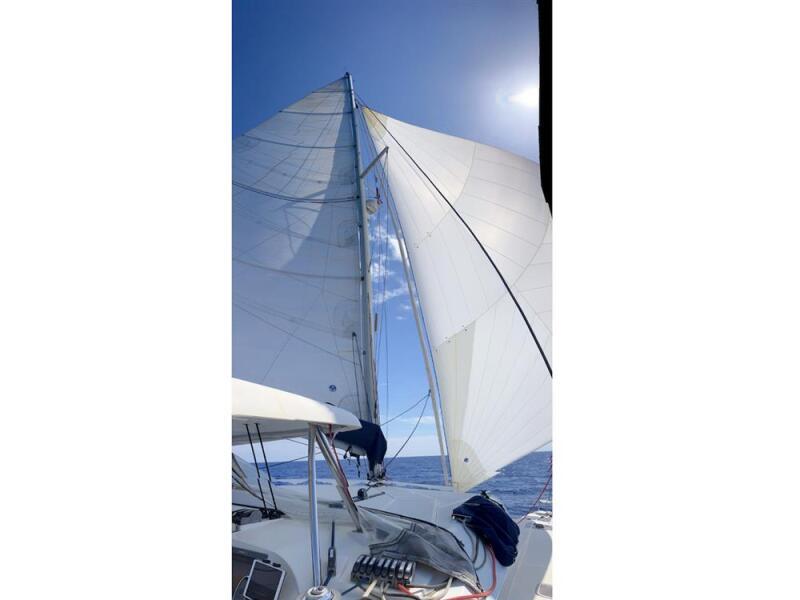 Lagoon 420 - Image 16