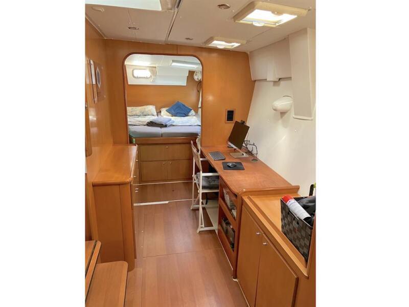 Lagoon 420 - Image 28