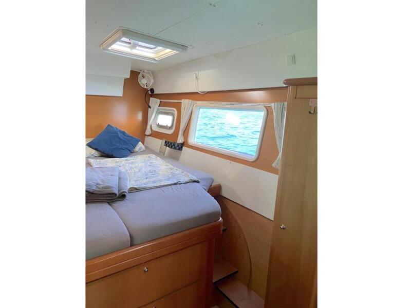 Lagoon 420 - Image 30