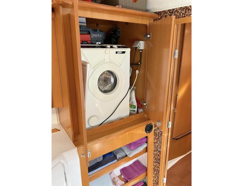 Lagoon 420 - Image 44