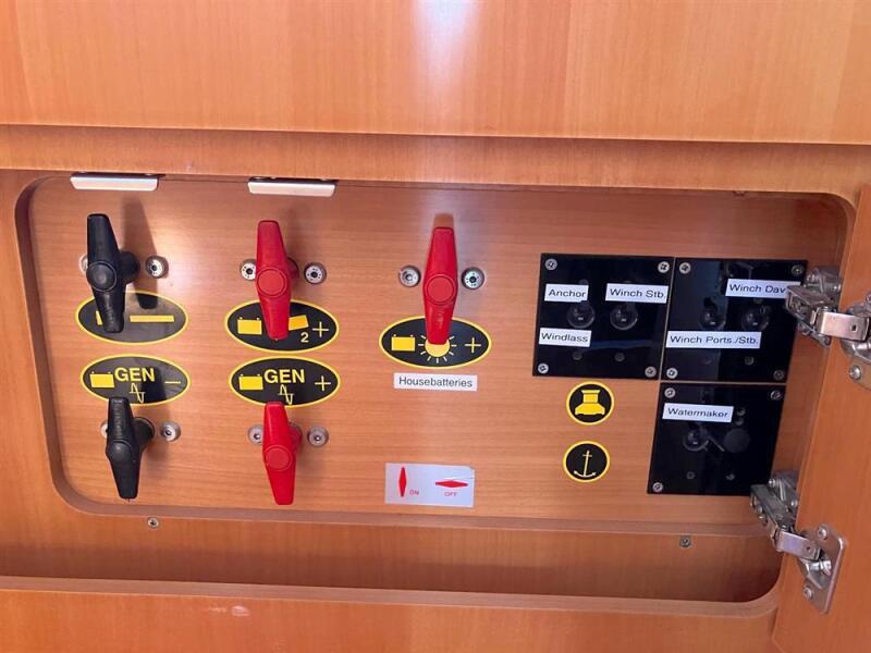 Lagoon 420 - Image 54