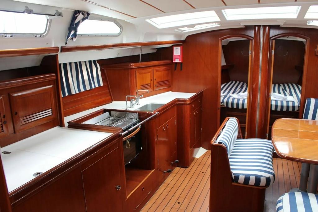 Beneteau Oceanis Clipper 473 - Image 9