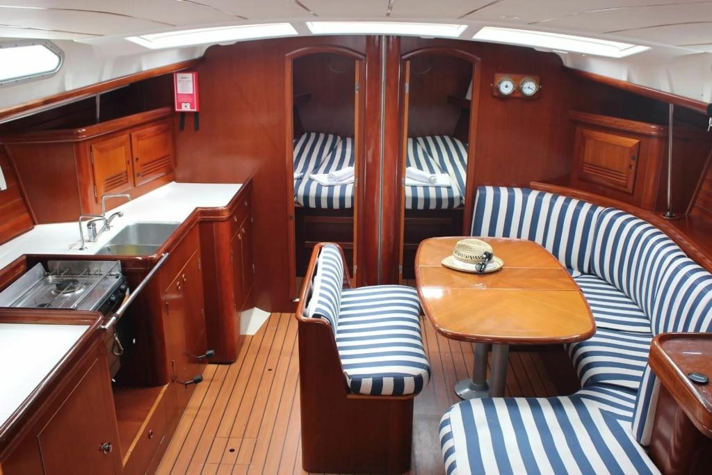 Beneteau Oceanis Clipper 473 - Image 10