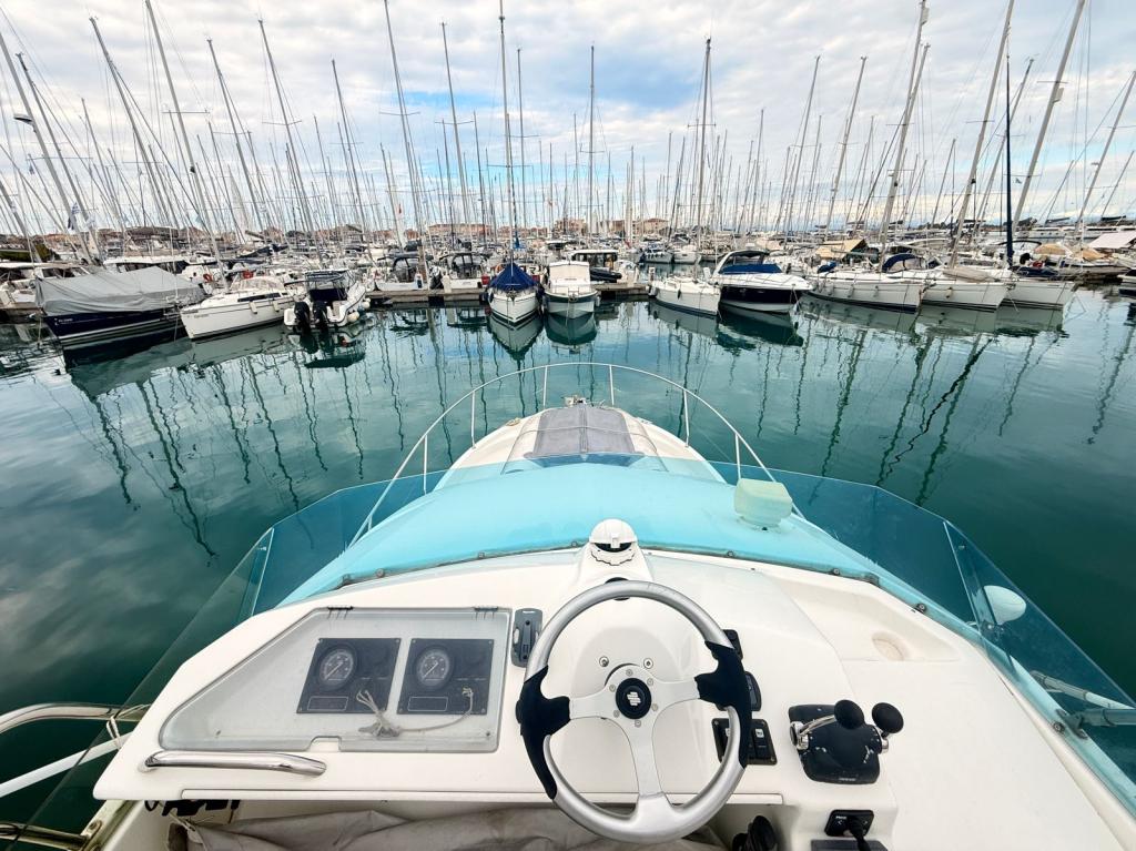 Beneteau Antares 10.80 Anniversary - Image 4