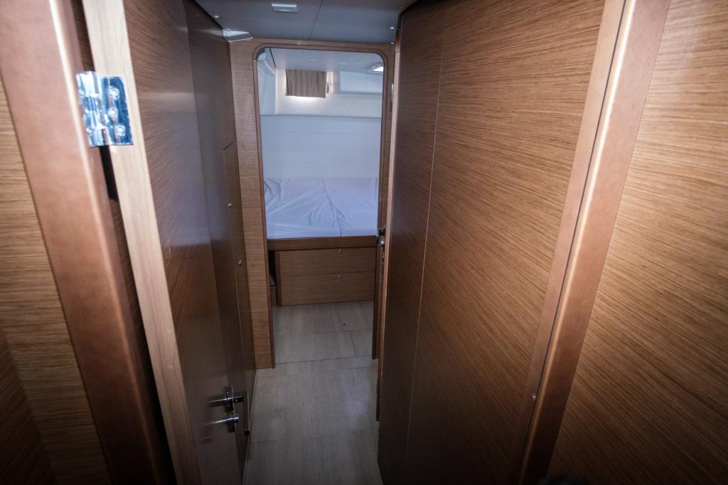 Lagoon 450f - Image 33