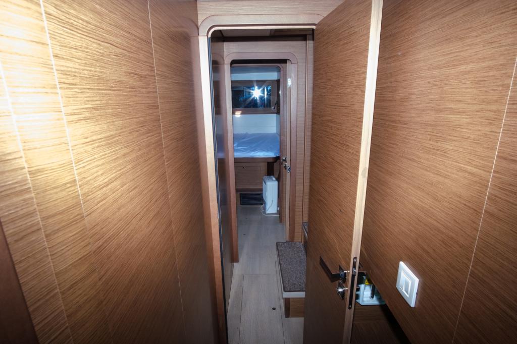 Lagoon 450f - Image 32