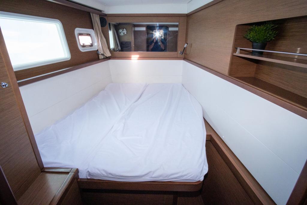 Lagoon 450f - Image 34