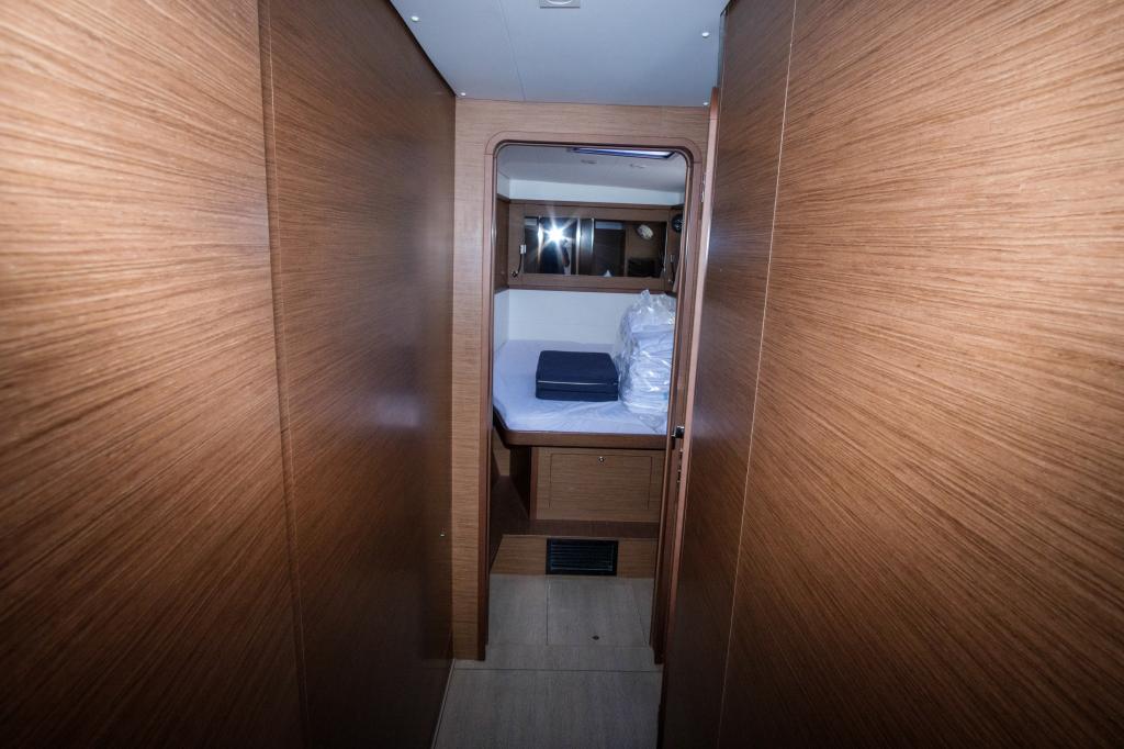 Lagoon 450f - Image 38