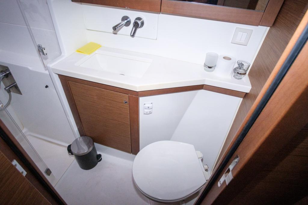 Lagoon 450f - Image 42