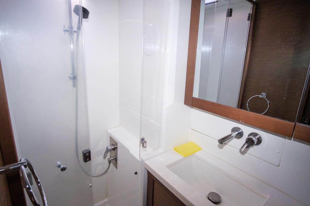 Lagoon 450f - Image 43