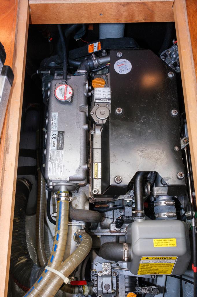 Lagoon 450f - Image 53