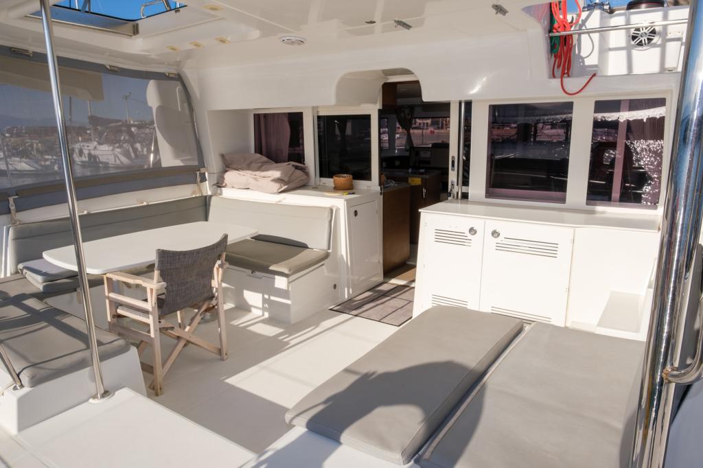 Lagoon 450f - Image 26