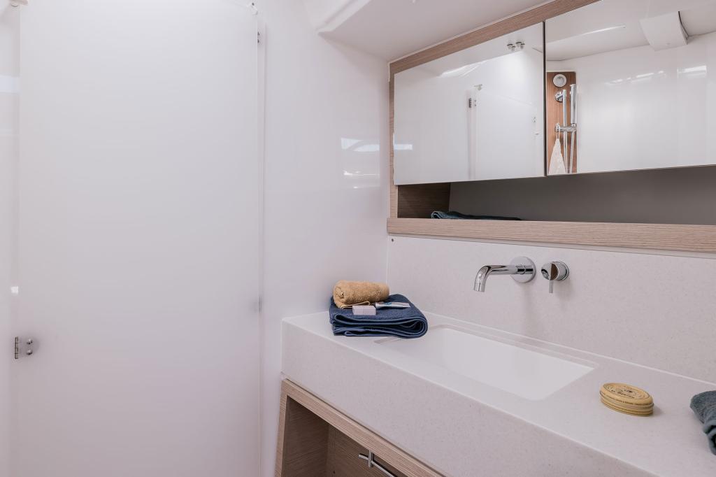 Dufour 470 - Image 15