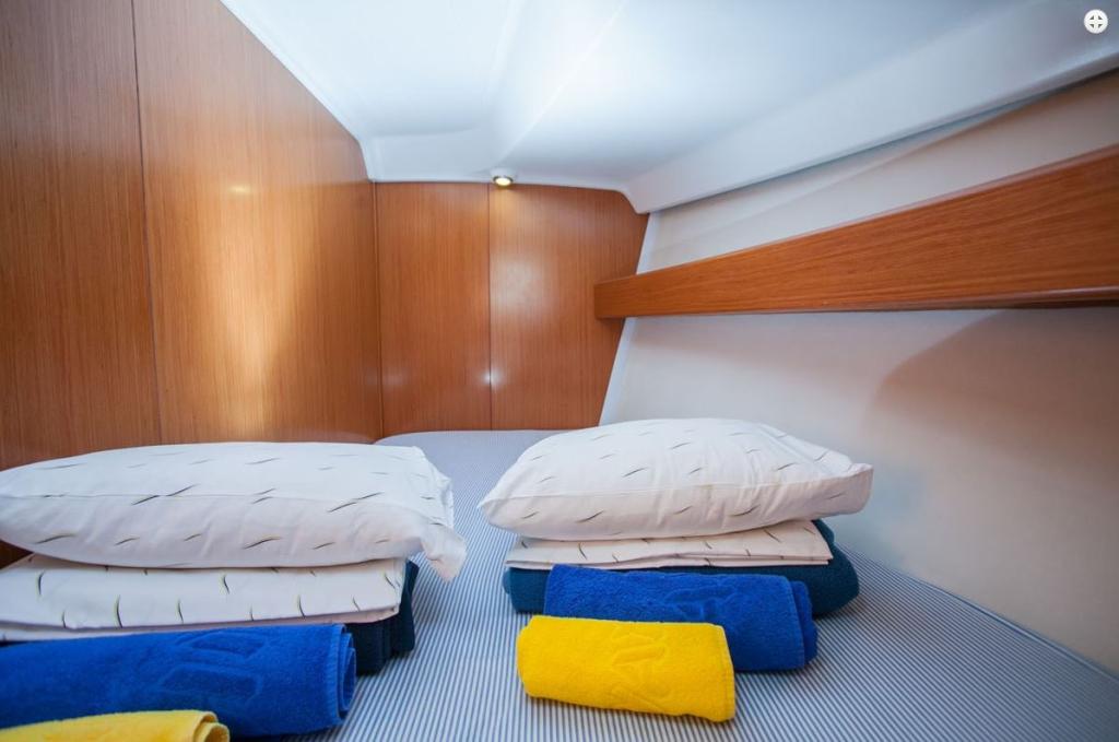 Beneteau Cyclades 50.5 - Image 5