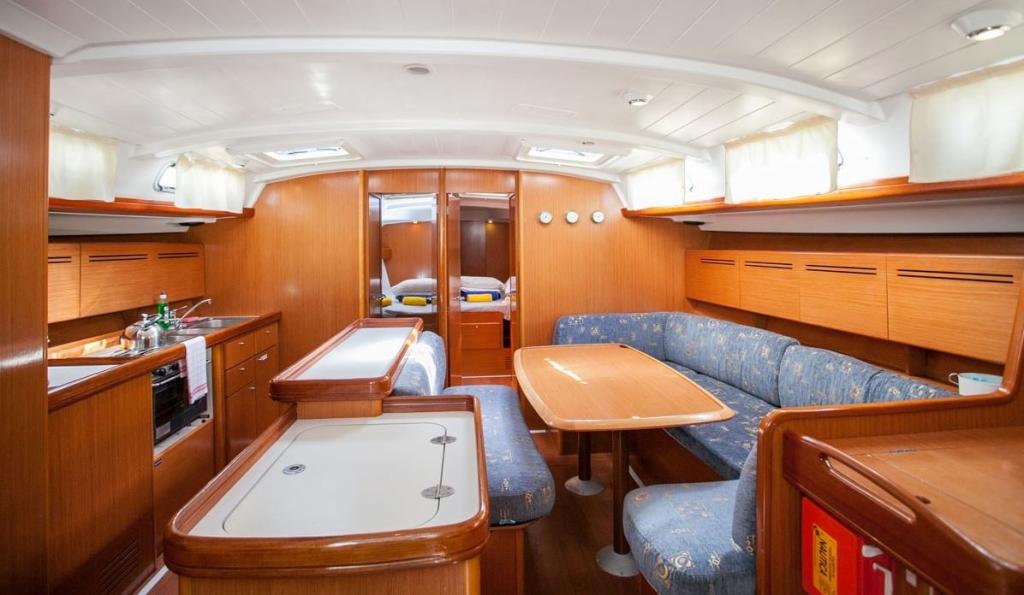 Beneteau Cyclades 50.5 - Image 9