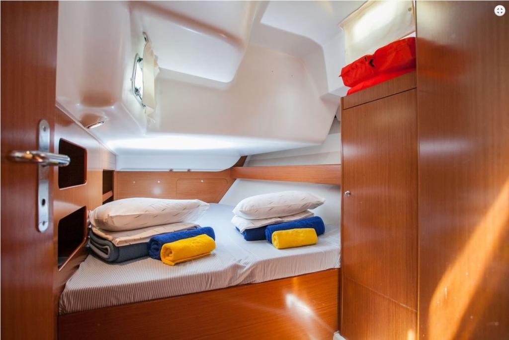 Beneteau Cyclades 50.5 - Image 16