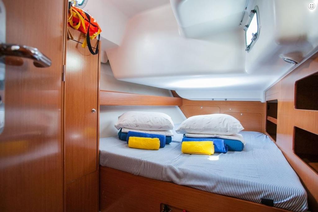 Beneteau Cyclades 50.5 - Image 20