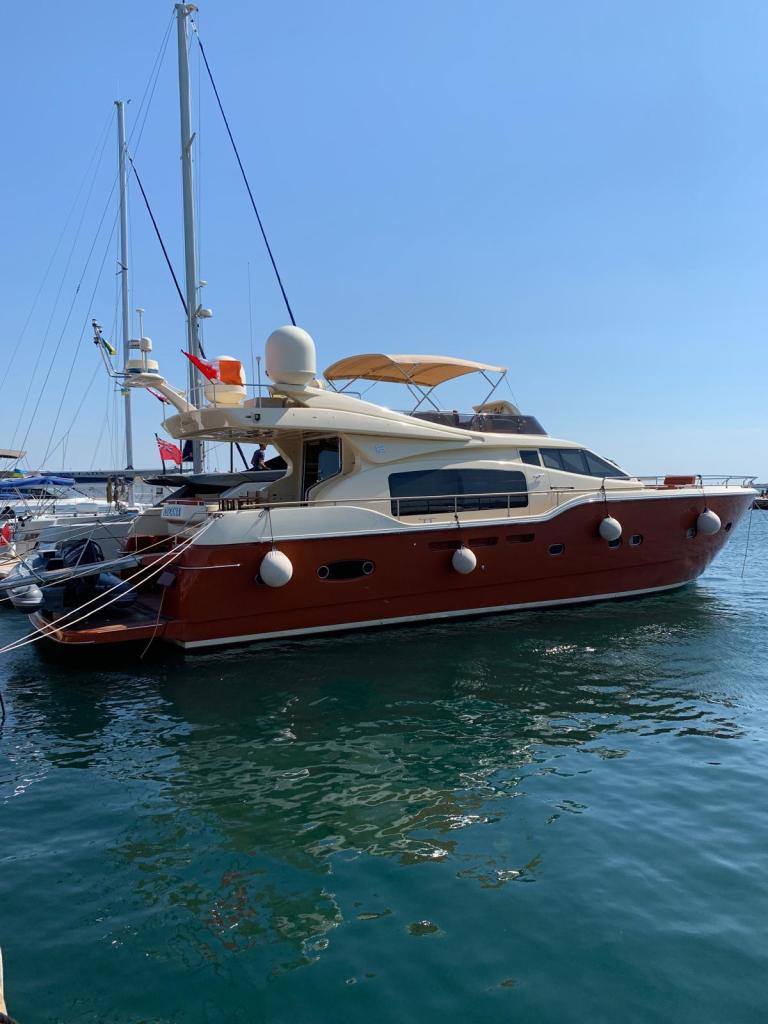 Ferretti Altura 690 - Image 1