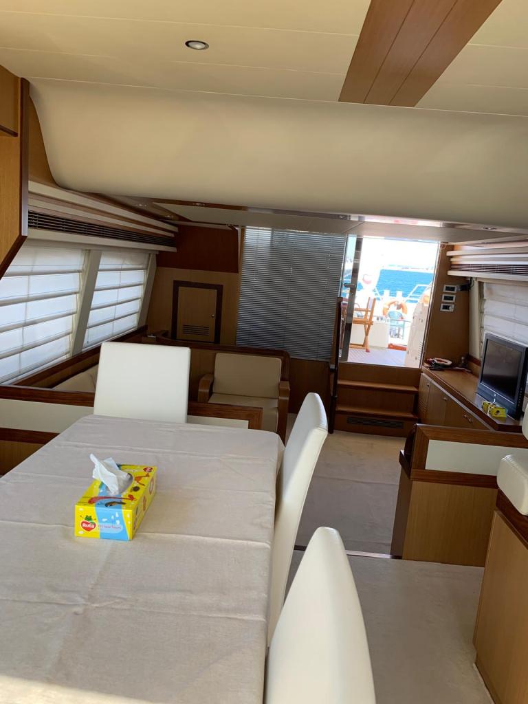 Ferretti Altura 690 - Image 9