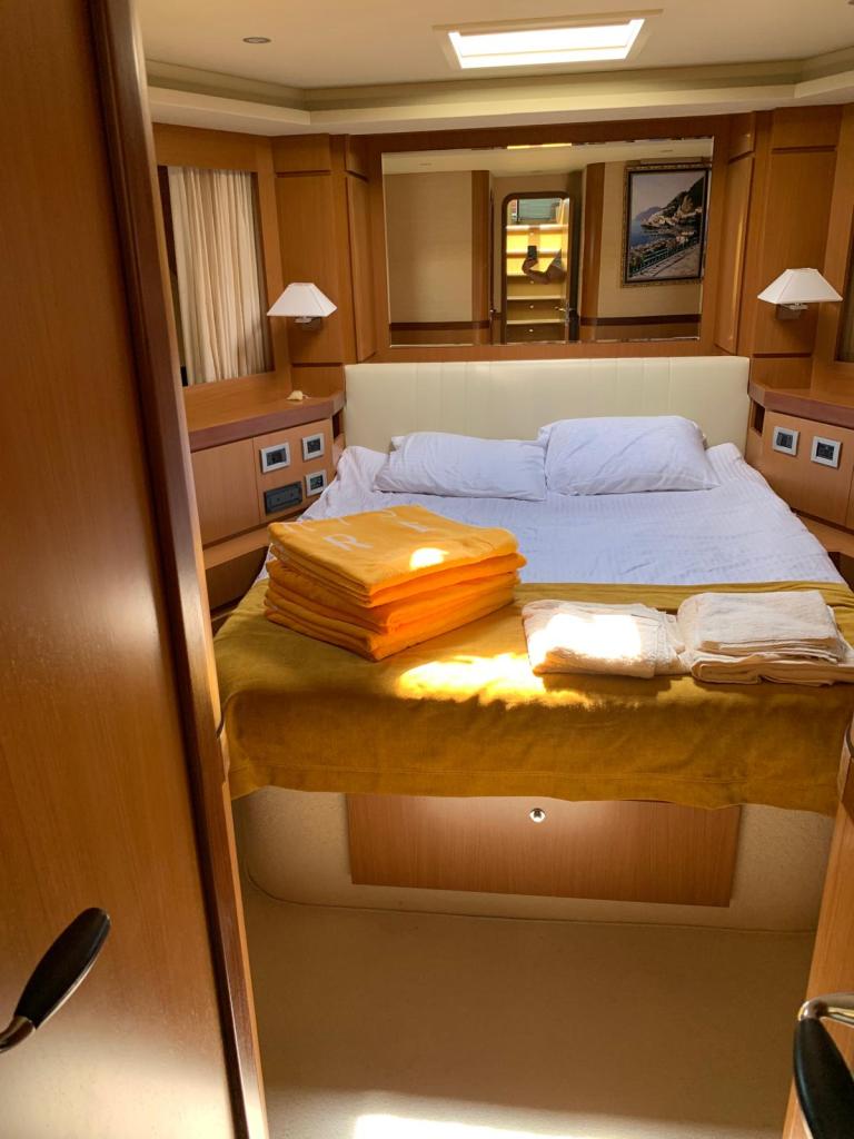 Ferretti Altura 690 - Image 11