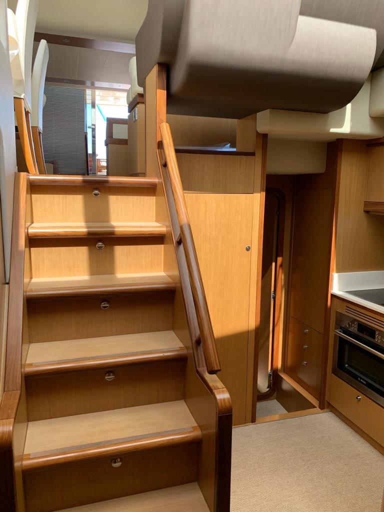 Ferretti Altura 690 - Image 15